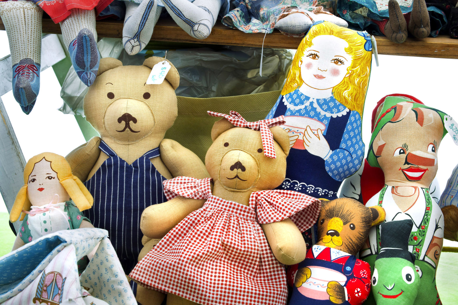 BR.artscrafts.112419 TS 598.jpg